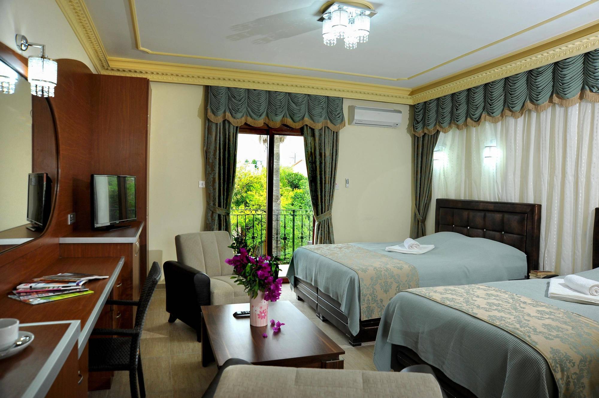 Riverside Garden Resort Karavas  Exterior photo