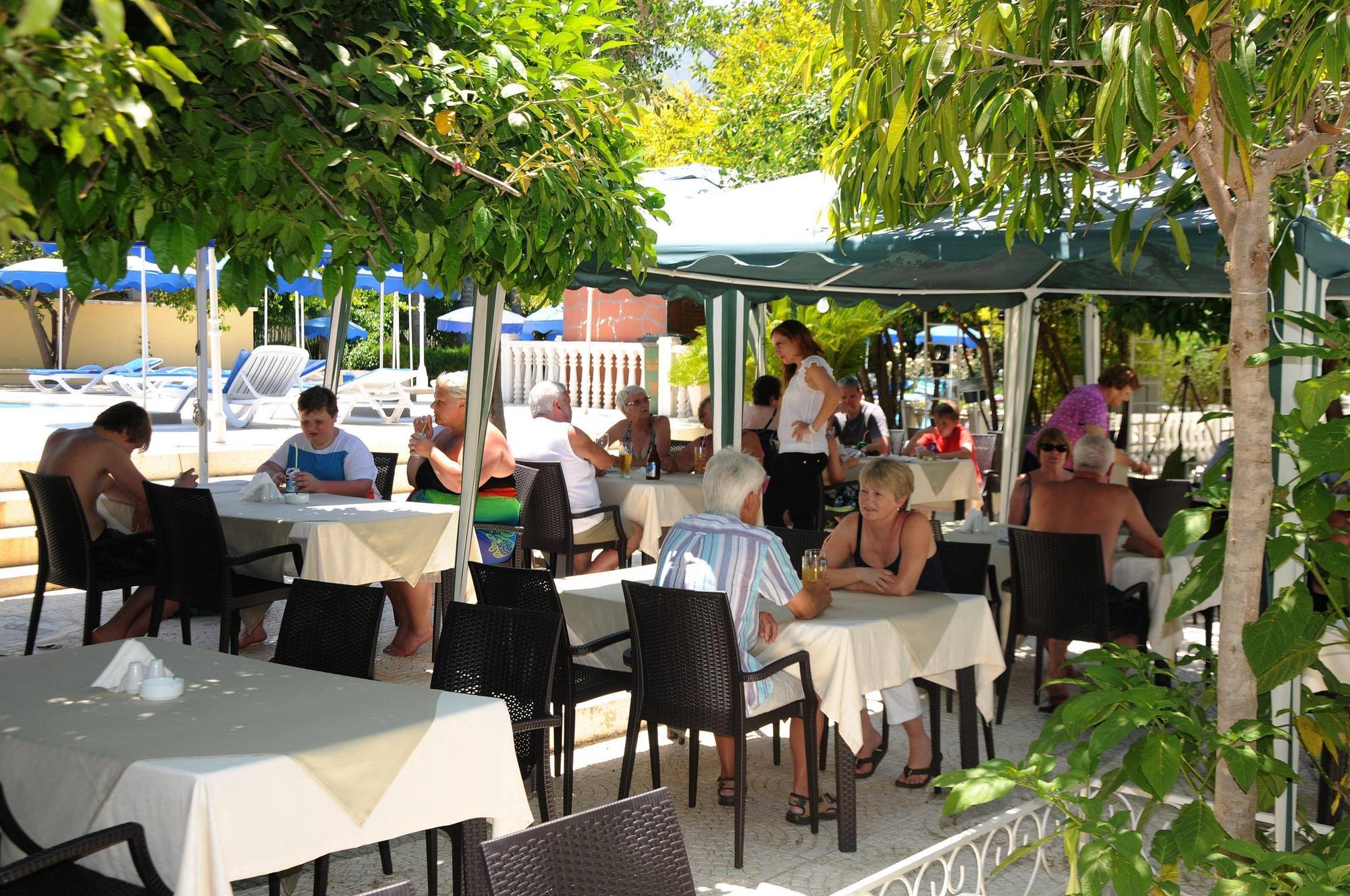 Riverside Garden Resort Karavas  Exterior photo